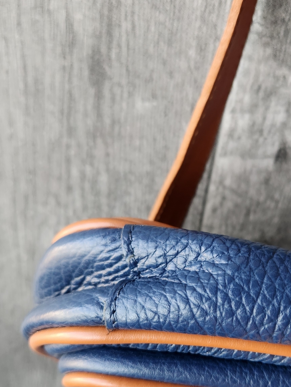 Valentina Genuine Leather Crossbody Handbag Purse Dark Blue Brown Made In Italy - Picture 8 of 13